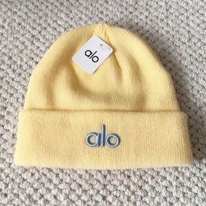 Alo Yoga UNISEX Soft Pastel Yellow Beanie Hat Winter Cap OS ONE SIZE NEW NWT 🔥